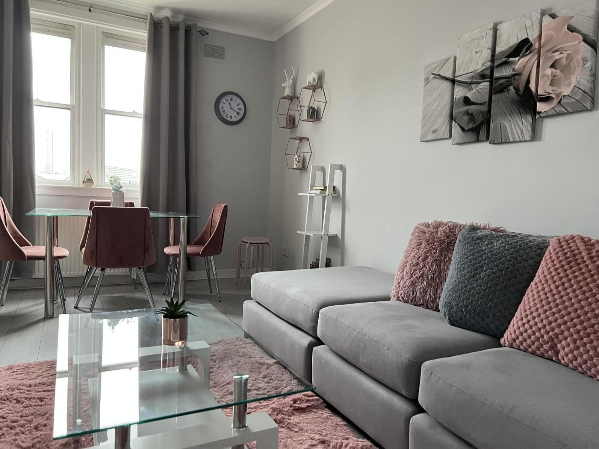 Captivating 2-Bed Apartment In Керколді Екстер'єр фото